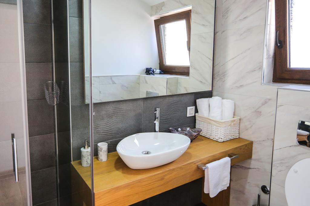 New Lux Apartment Újvidék Kültér fotó